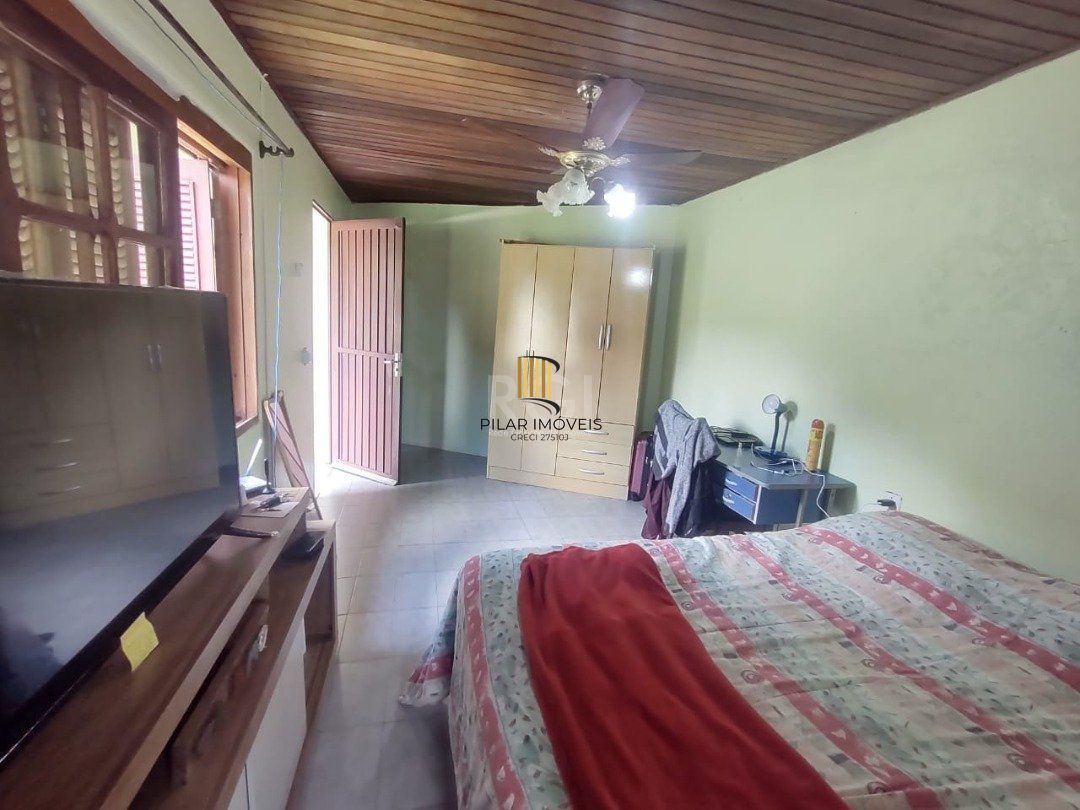 Casa para Venda - 265.1m², 3 dormitórios, 4 vagas - Guarujá