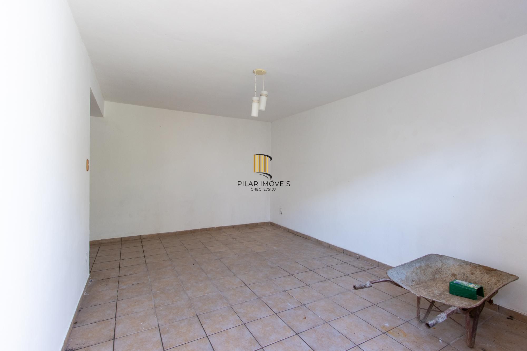 Casa para Venda - 253.35m², 3 dormitórios, sendo 1 suites, 4 vagas - Serraria