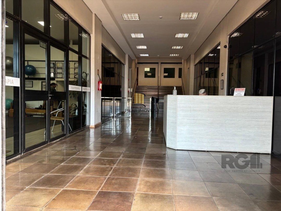Sala Comercial com 03 Ambientes, Sala, cozinha e banheiro