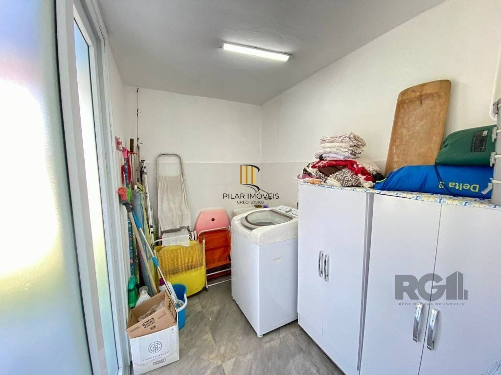 Casa a venda em Condomínio fechado na Beira mar de Atlântida Sul com 3 quartos e 164m²