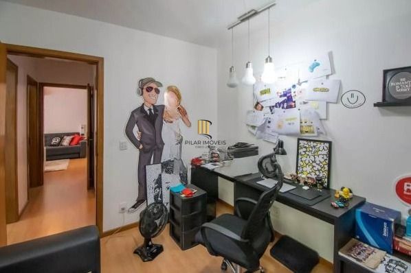 Apartamento com 2 dormitórios (reversível para 3) e 1 vaga escriturada  à venda no coração de Ipanema