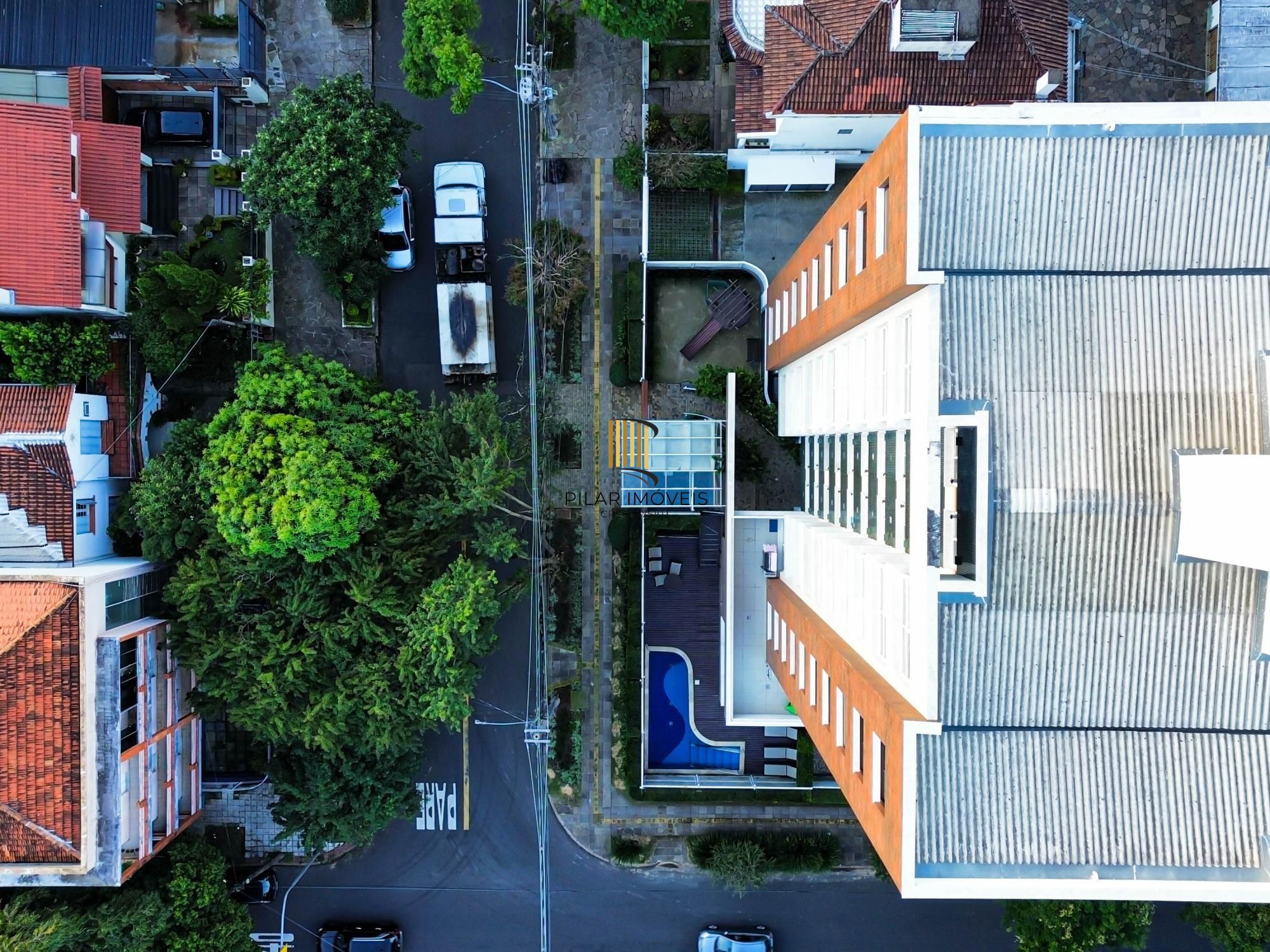 Apartamento Impecável no Petrópolis - 2 D (1 Suíte)