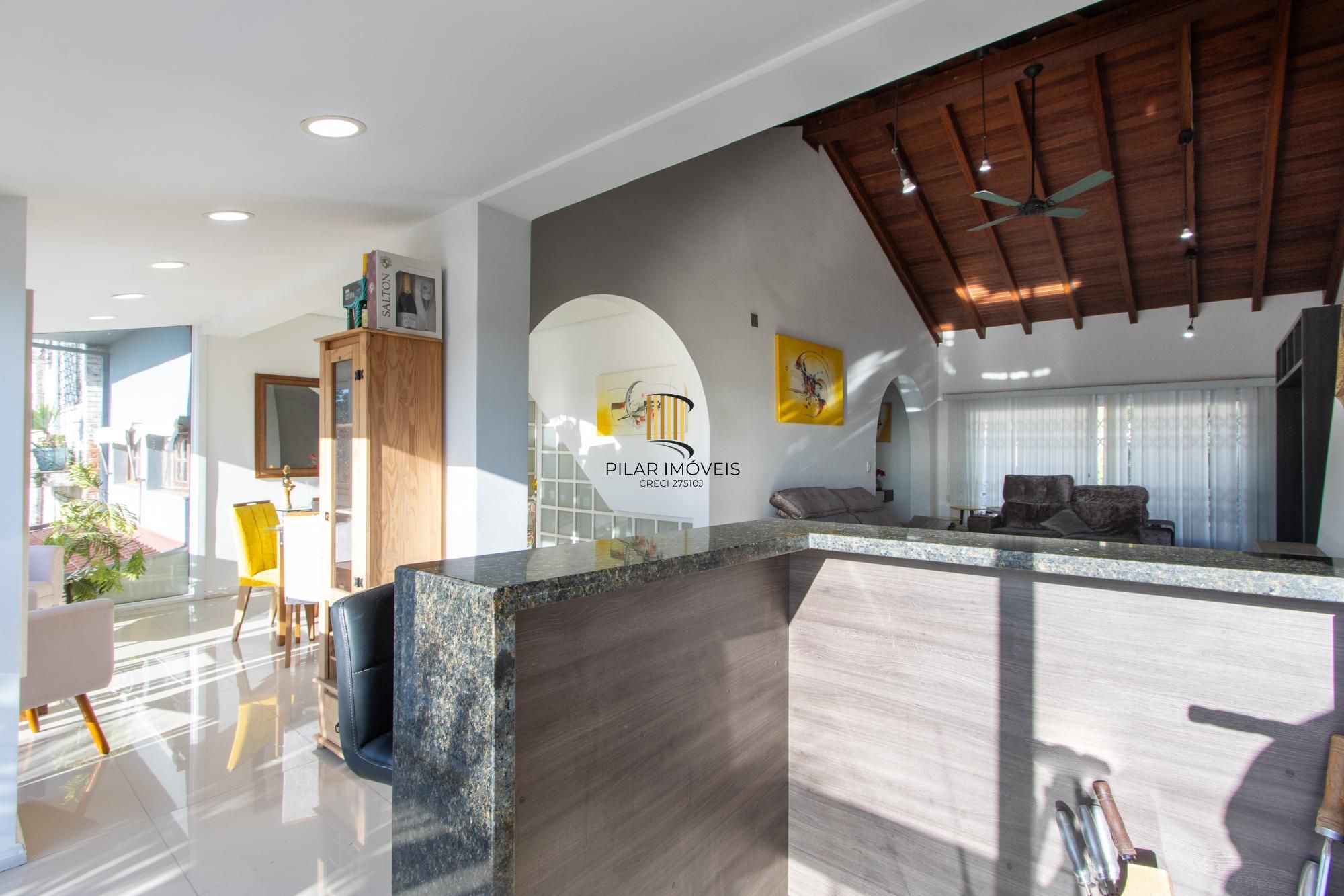 Casa em Condomínio à Venda | 282m² | 3 Suítes | 2 Vagas | Bairro Nonoai - Porto Alegre