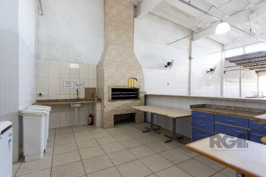 Prédio Comercial | 220m2 Privativos | Salão de Festas | Bairro Vila Nova