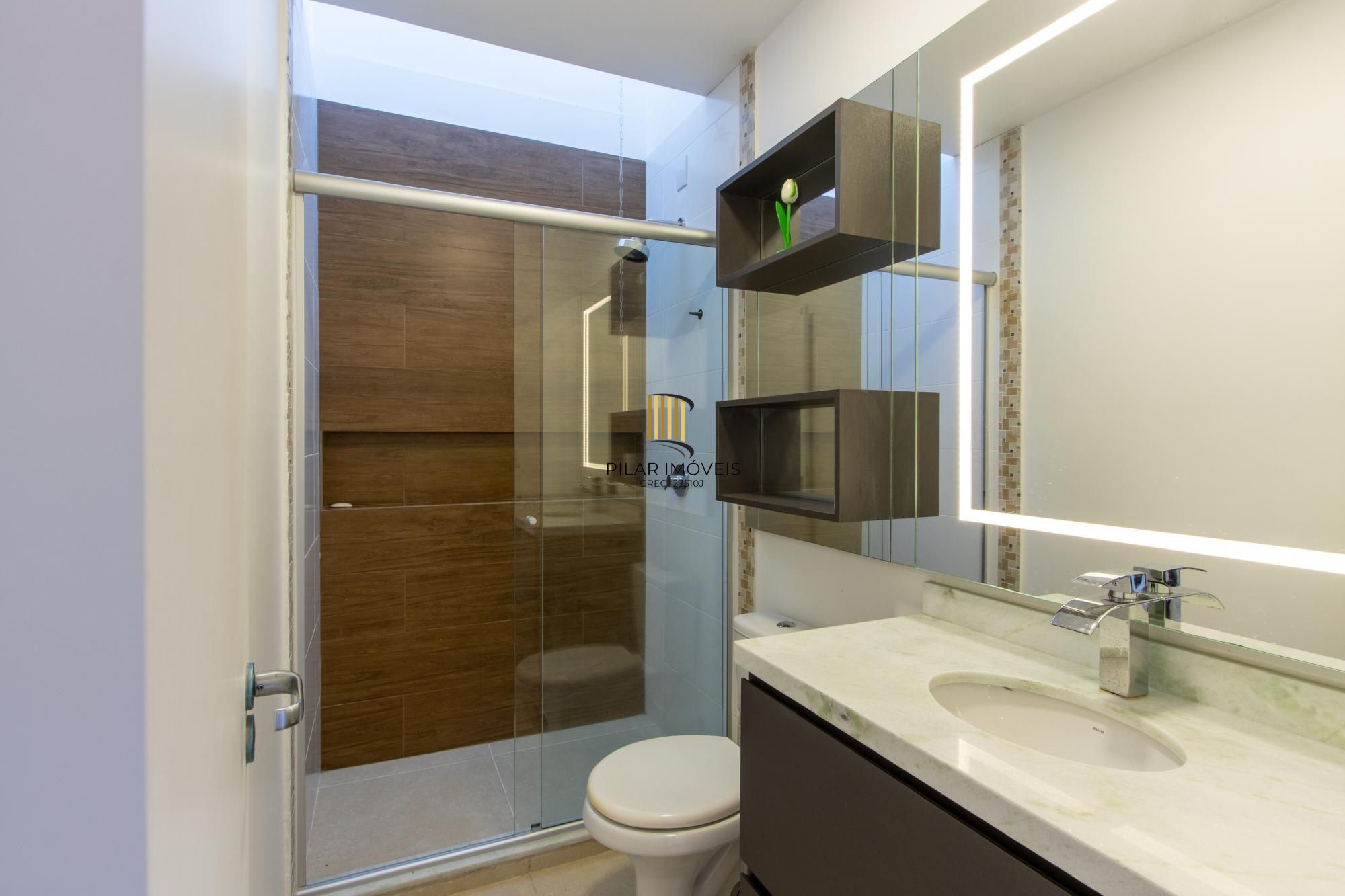 Sobrado para Venda - 95,16m², 3 dormitórios, sendo 1 suites, 2 vagas - Hípica