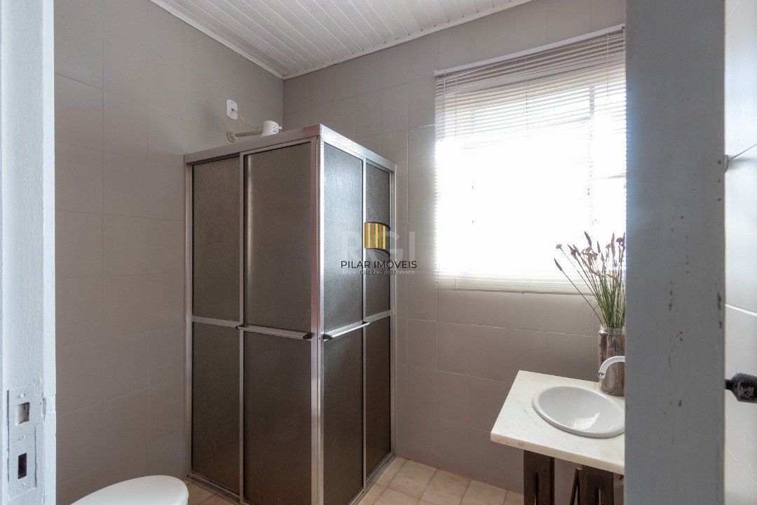 Casa para Venda - 199.62m², 5 dormitórios, 15 vagas - Tristeza