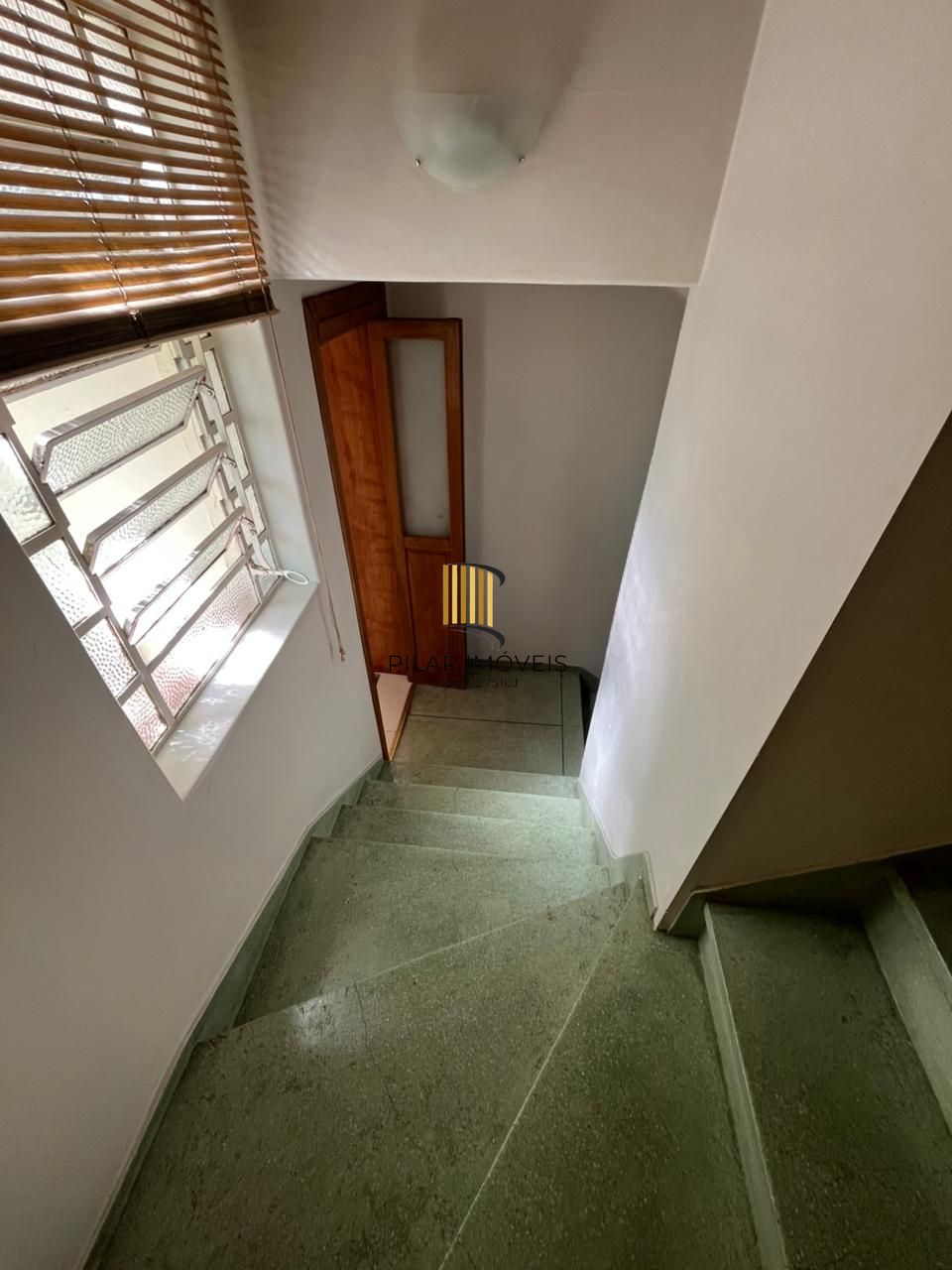 Linda casa à venda no bairro Azenha!!!