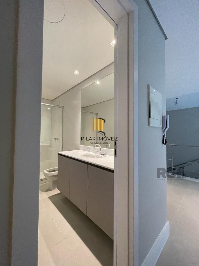 Duplex em Condomínio