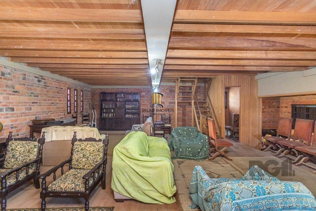 Casa 4 dormitórios, Altos da Vila Nova, Zona Sul, Porto Alegre.