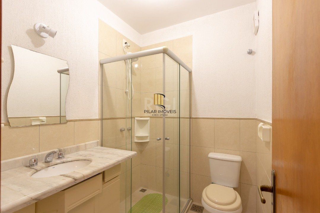 Casa para Venda - 233.34m², 3 dormitórios, sendo 1 suites, 4 vagas - Tristeza