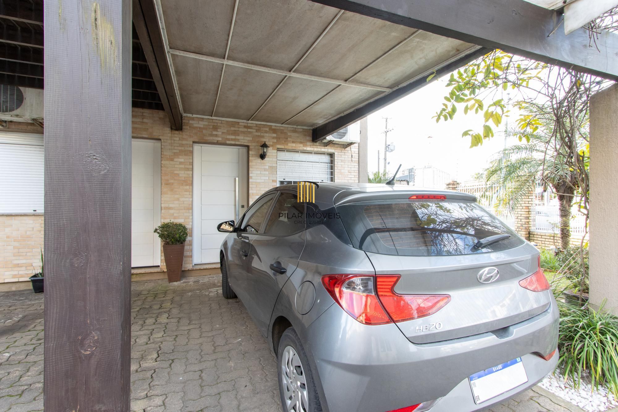 Casa de Condomínio 3 dormitórios no bairro Cavalhada