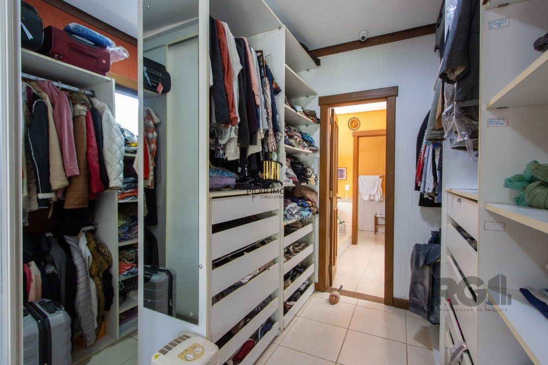 Casa de Condomínio 3 dormitórios no bairro Belém Novo