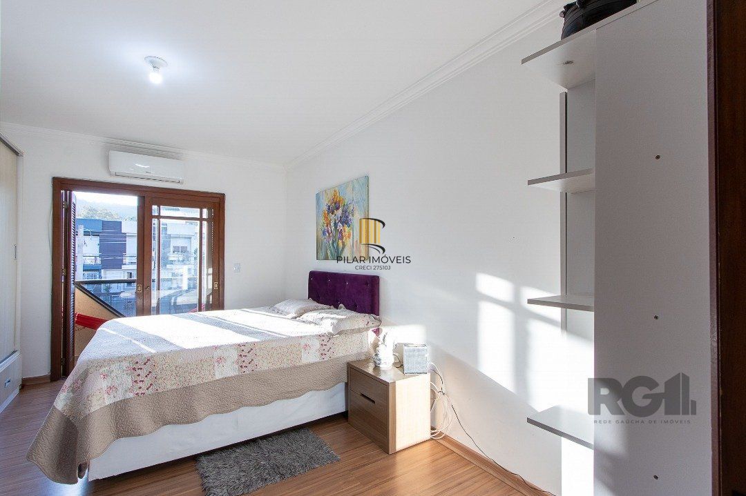 Casa 3 Dormitório(s) Bairro Hípica