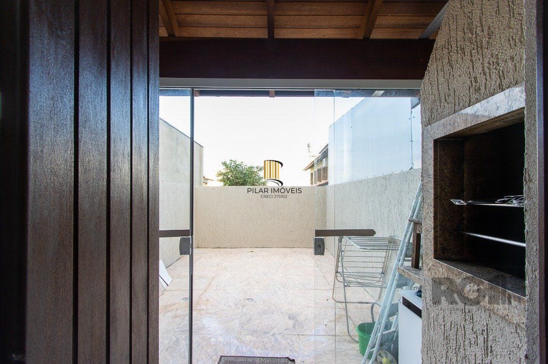 Casa 3 Dormitório(s) Bairro Hípica