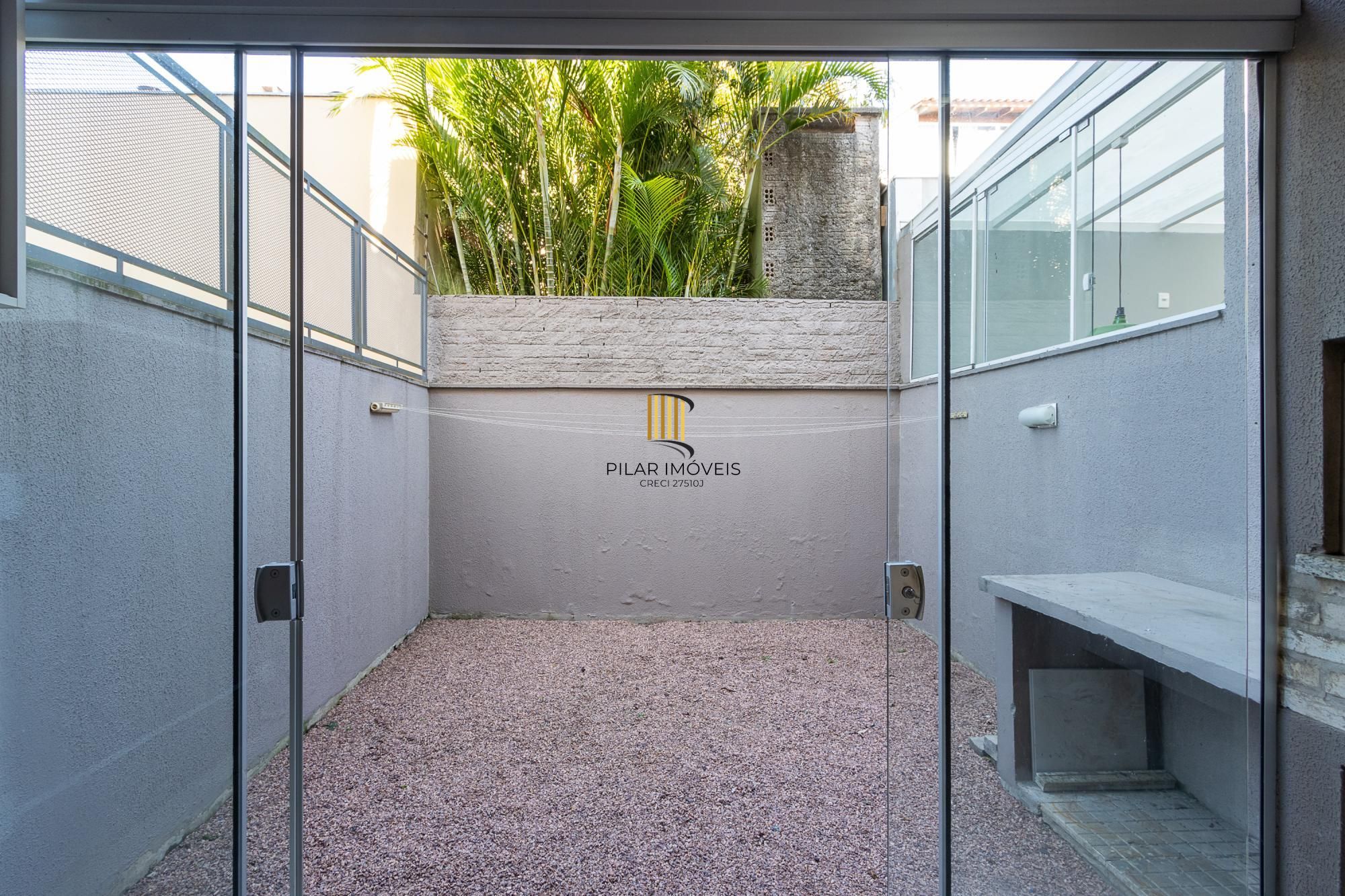 Casa para Venda - 135.78m², 3 dormitórios, sendo 3 suites, 1 vaga - Guarujá