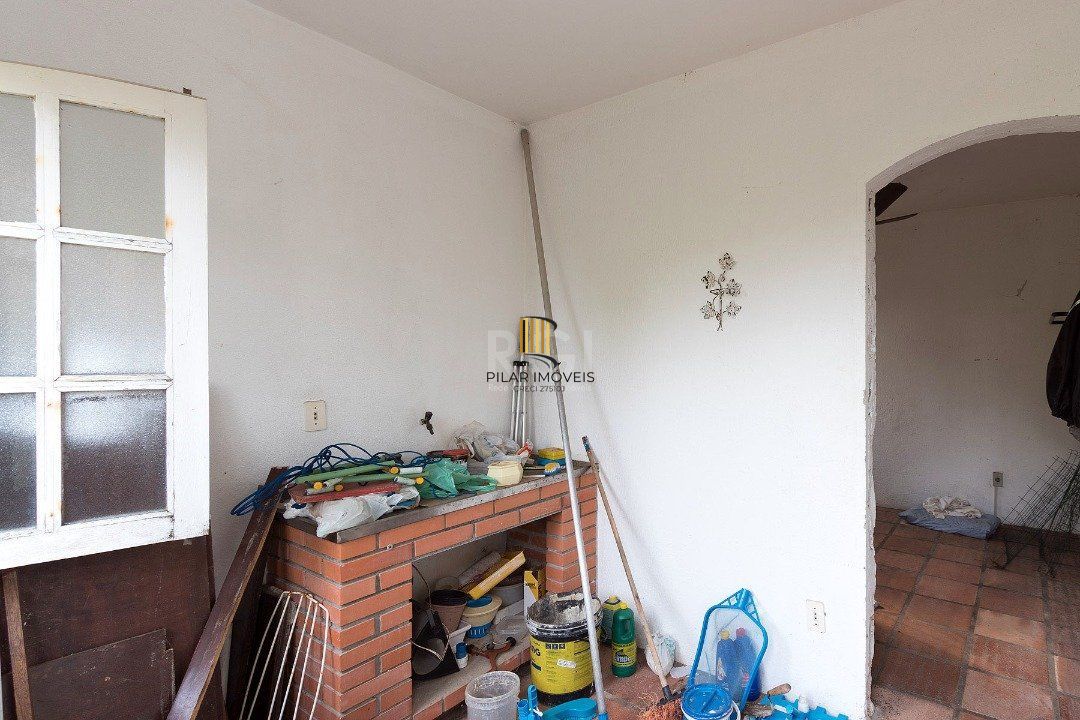 Casa para Venda - 430m², 4 dormitórios, sendo 1 suites, 5 vagas - Cristal
