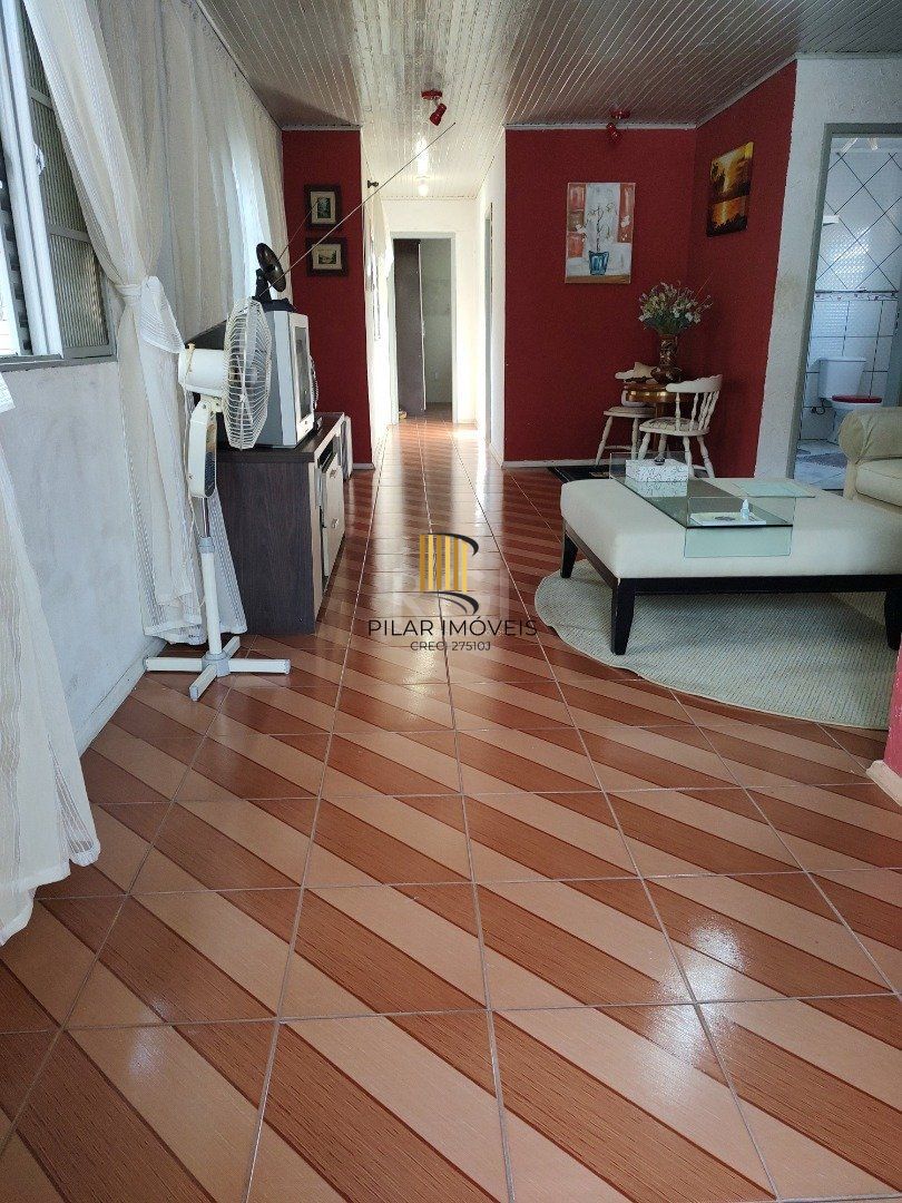 Casa 3 dormitórios no bairro Partenon