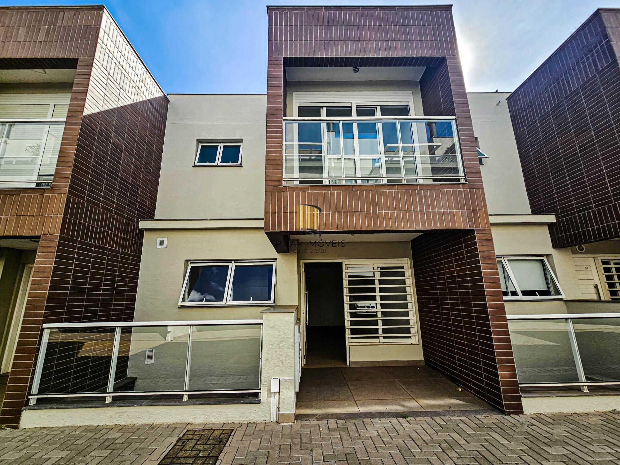 Casa 3 andares de 250,88m², com elevador novo