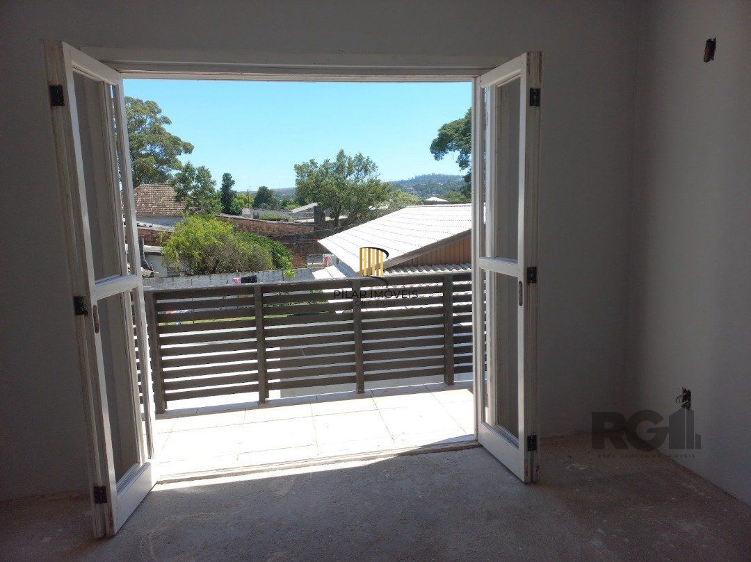 Casa para Venda - 254.27m², 3 dormitórios, 2 vagas - Vila Nova