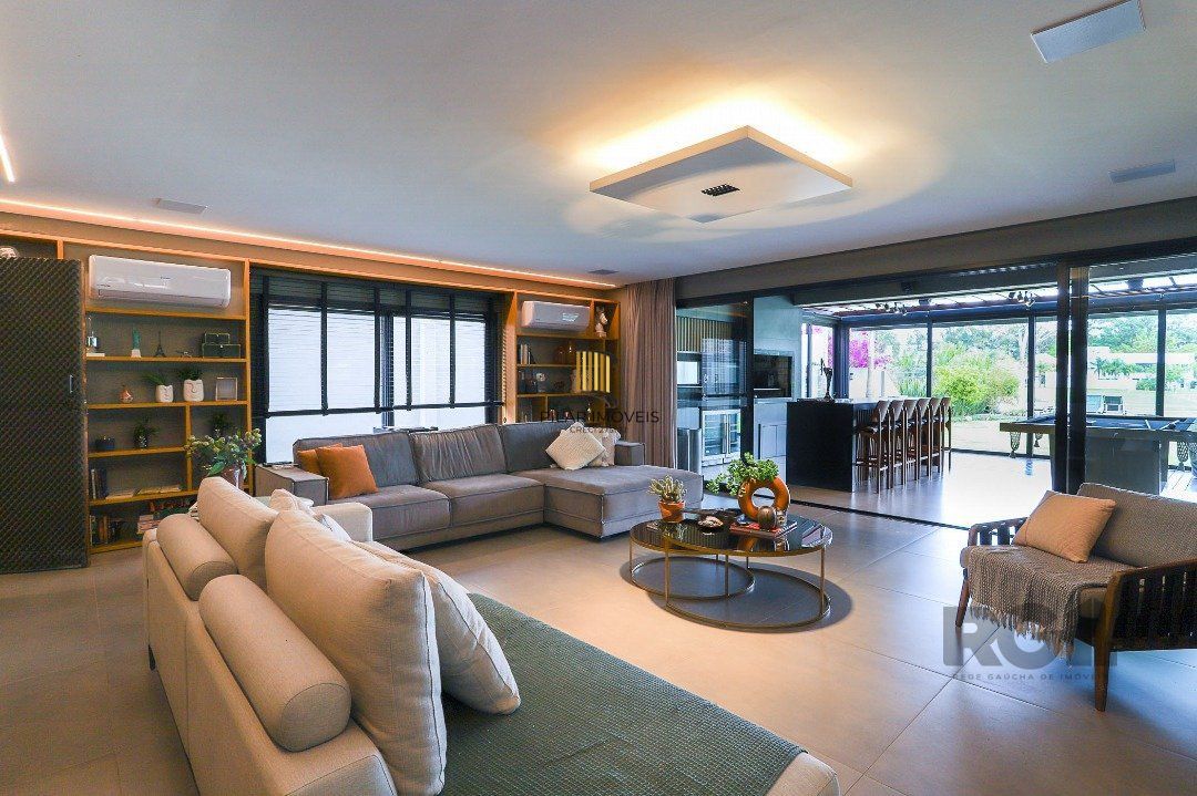 Casa de Condomínio 4 dormitórios no bairro Belém Novo