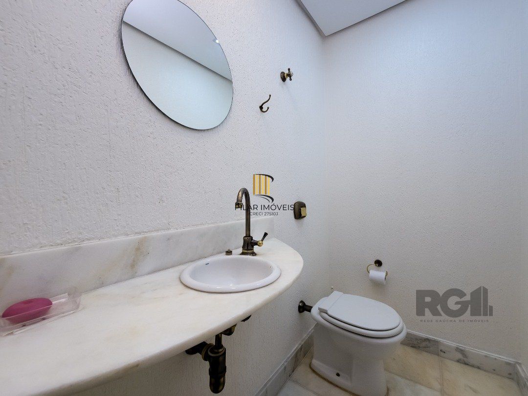 Casa 3 dormitórios no bairro Jardim Isabel