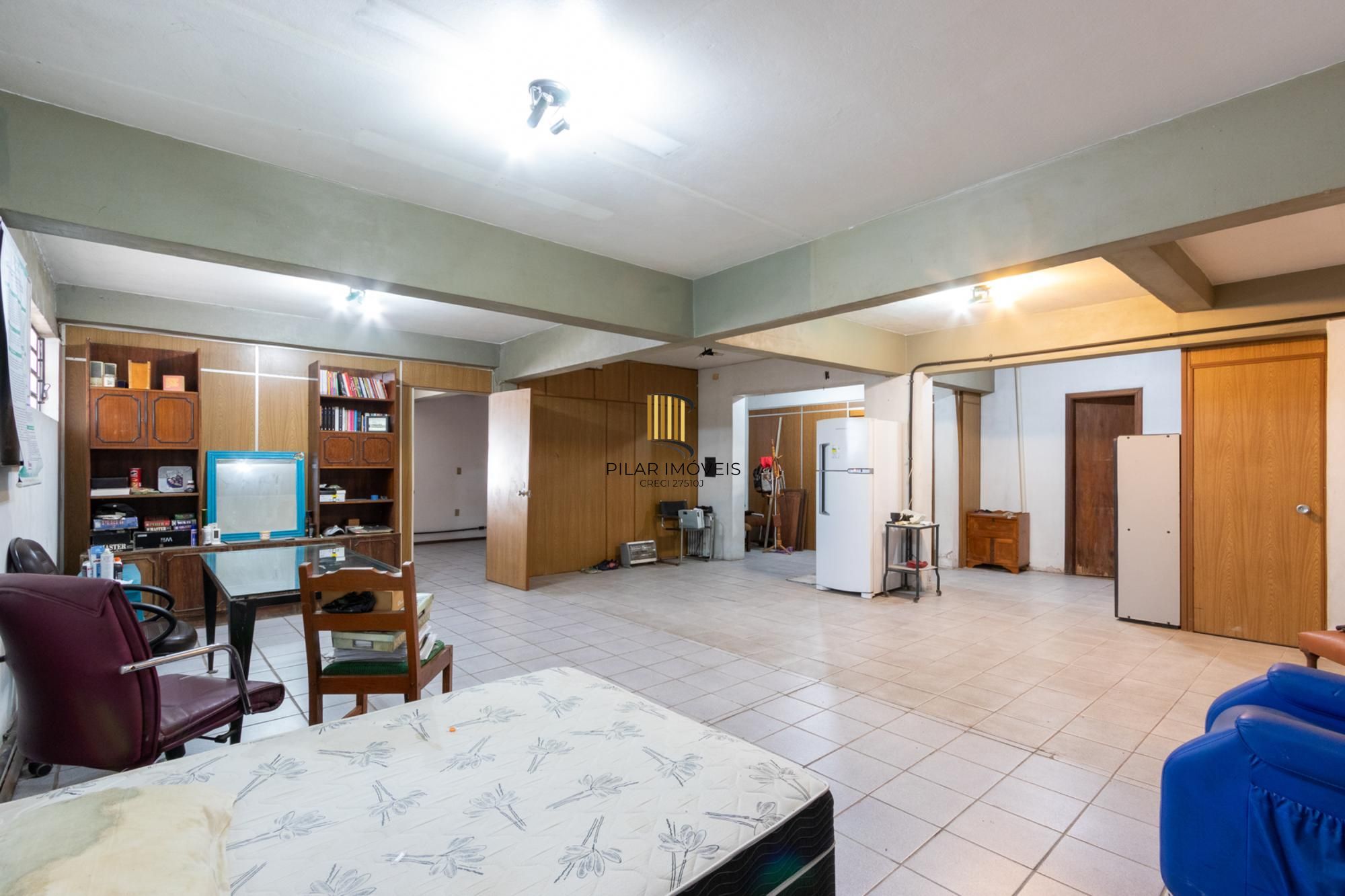 Casa para Venda - 286.28m², 2 dormitórios, sendo 1 suites, 3 vagas - Santa Tereza