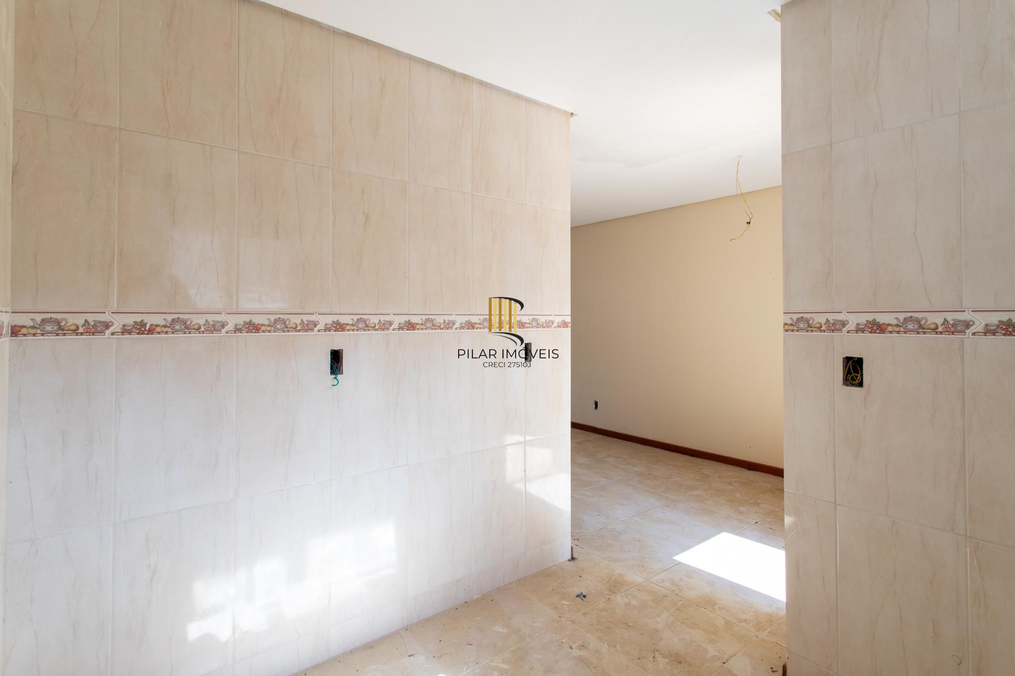 Casa para Venda - 115m², 3 dormitórios, sendo 1 suites, 2 vagas - Urubatã