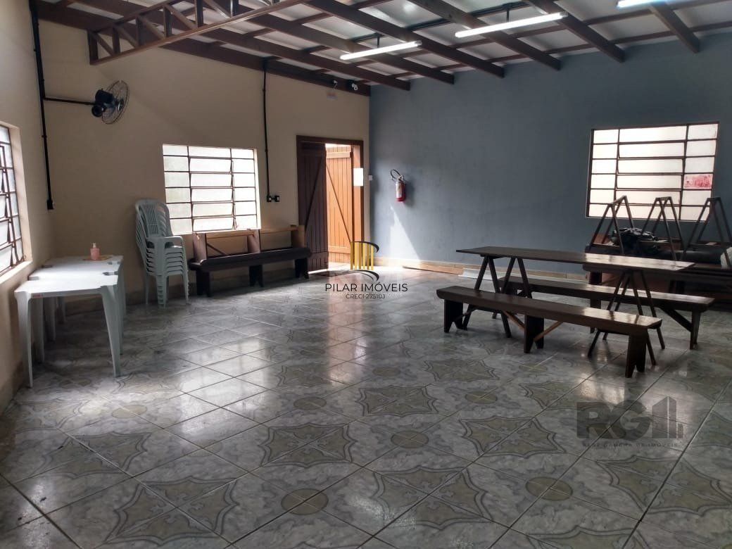 Apartamento 2 dormitórios no bairro Cavalhada