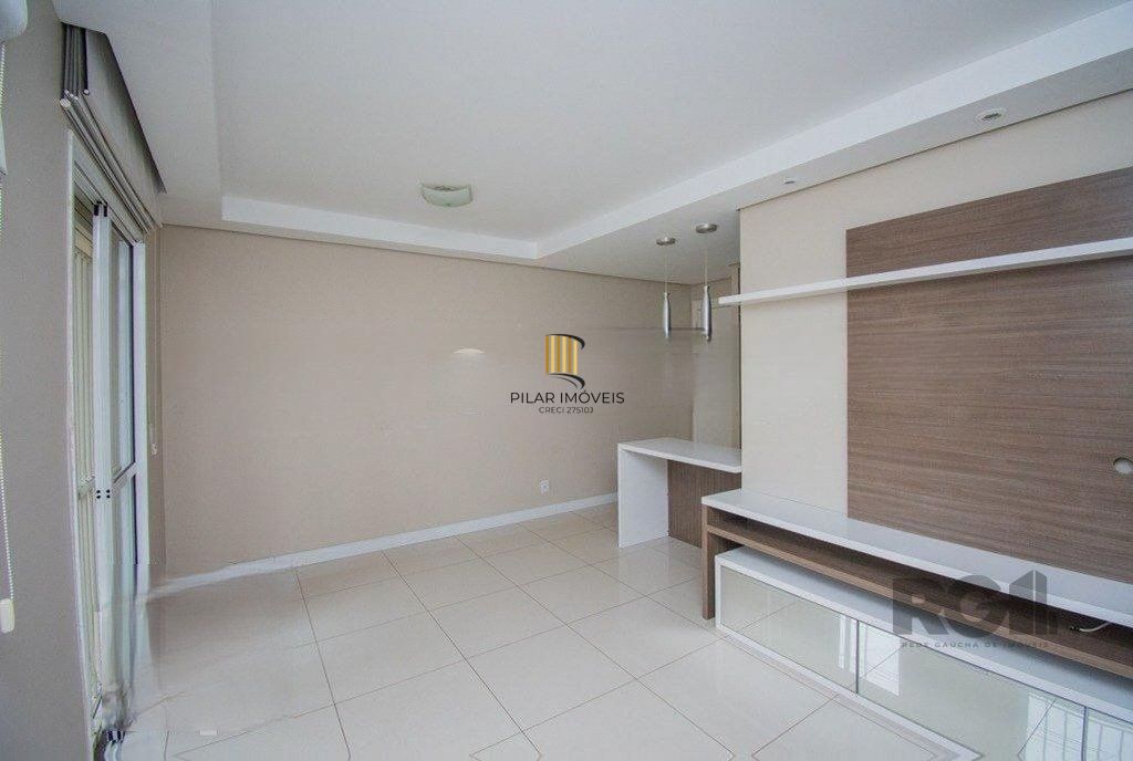 Apartamento com 3 dormitórios, 1 vaga escriturada e pátio privativo no Bairro Humaitá - Pilar Imóveis