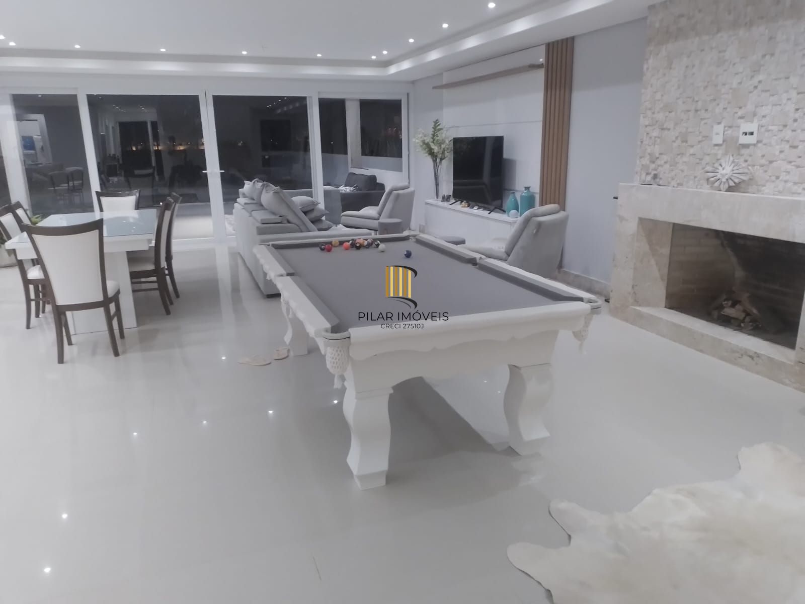 Excelente Casa à Venda no Condomínio Terra Ville