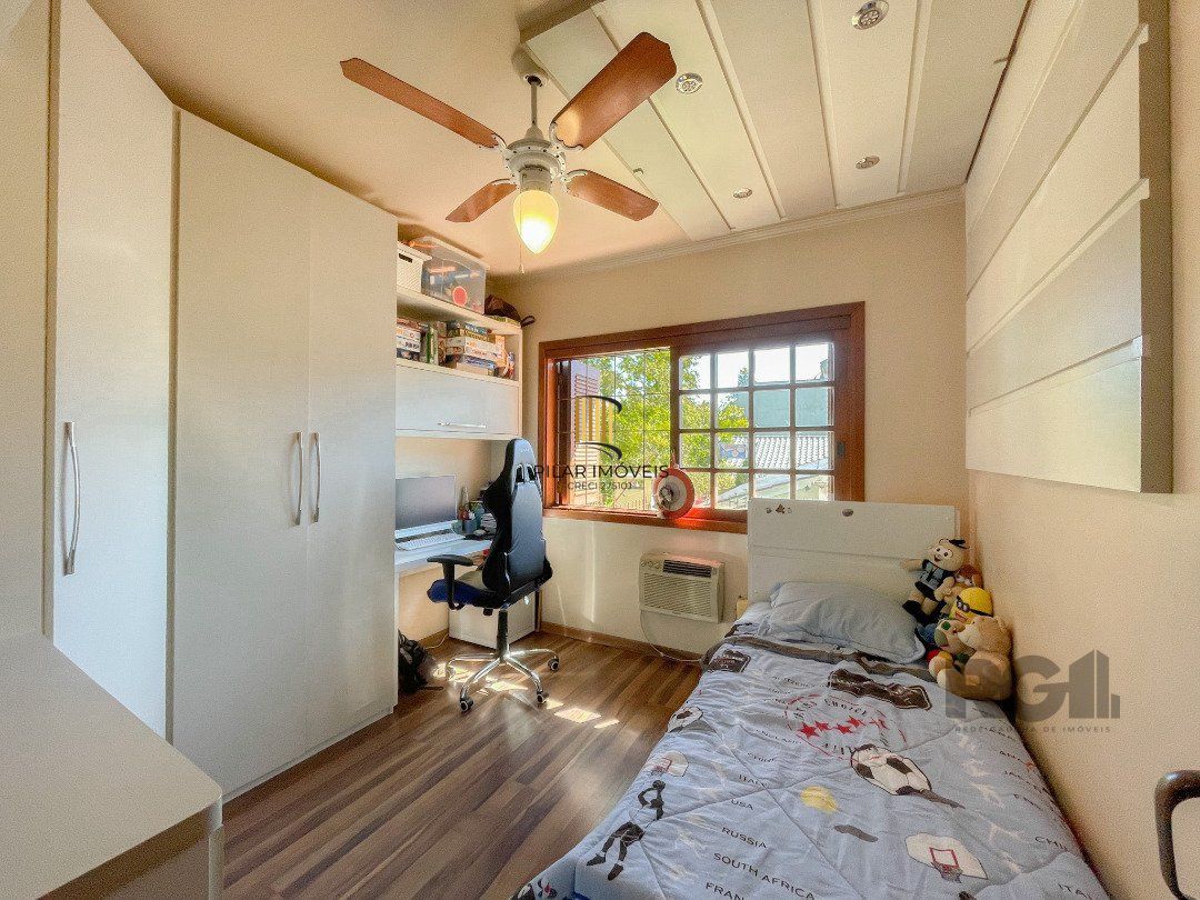 Casa no bairro Vila Assunção. 3dormitórios sendo 1 suíte e 2 vagas cobertas.