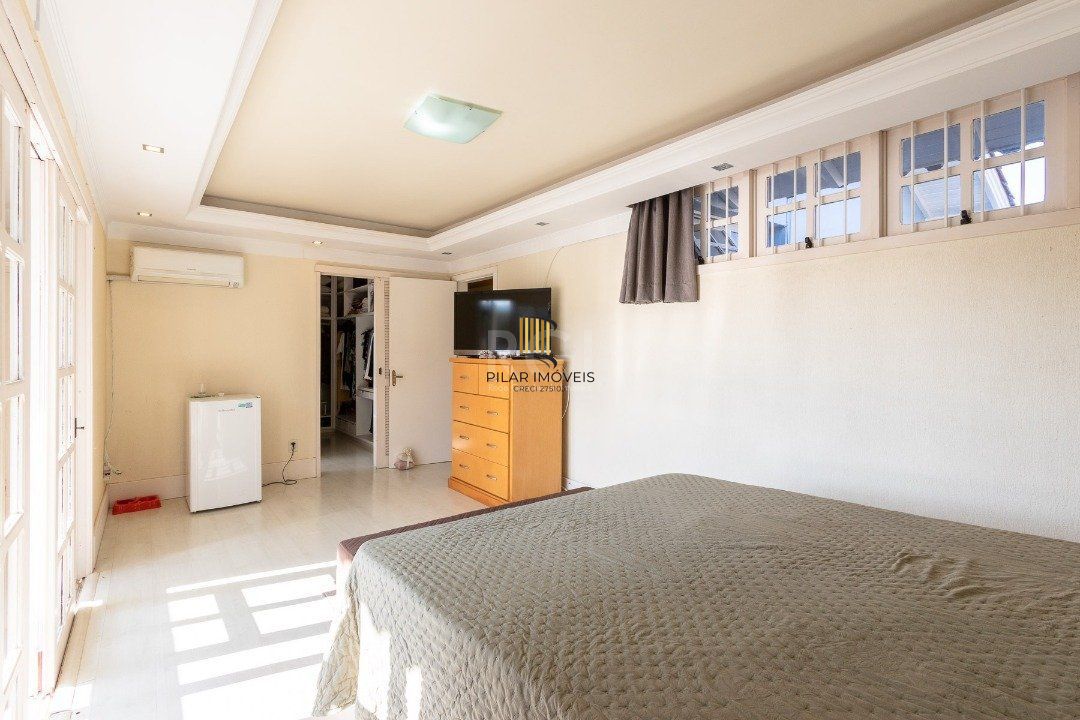 Casa para Venda - 256.5m², 3 dormitórios, sendo 1 suites, 2 vagas - Espirito Santo