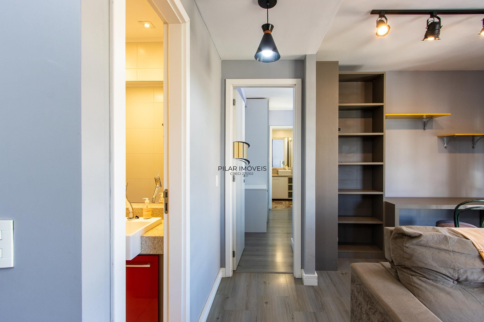 Apartamento com 2 quartos e 65m² à venda em Tristeza, Porto Alegre.