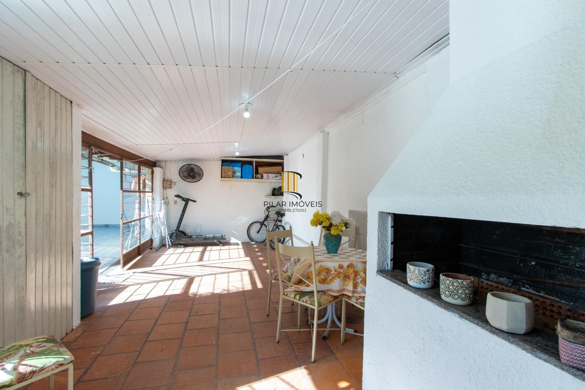 Casa 3 dormitórios no bairro Cavalhada