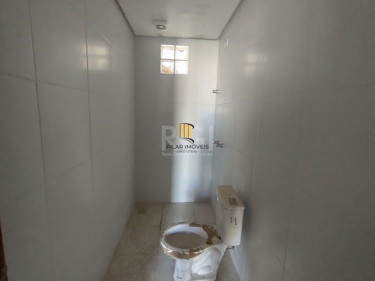 Casa 2 dormitórios no bairro Guarujá