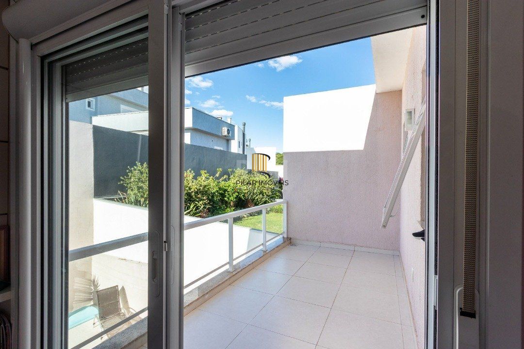 Casa Condominio para Venda - 203.02m², 3 dormitórios, sendo 3 suites, 4 vagas - Hípica