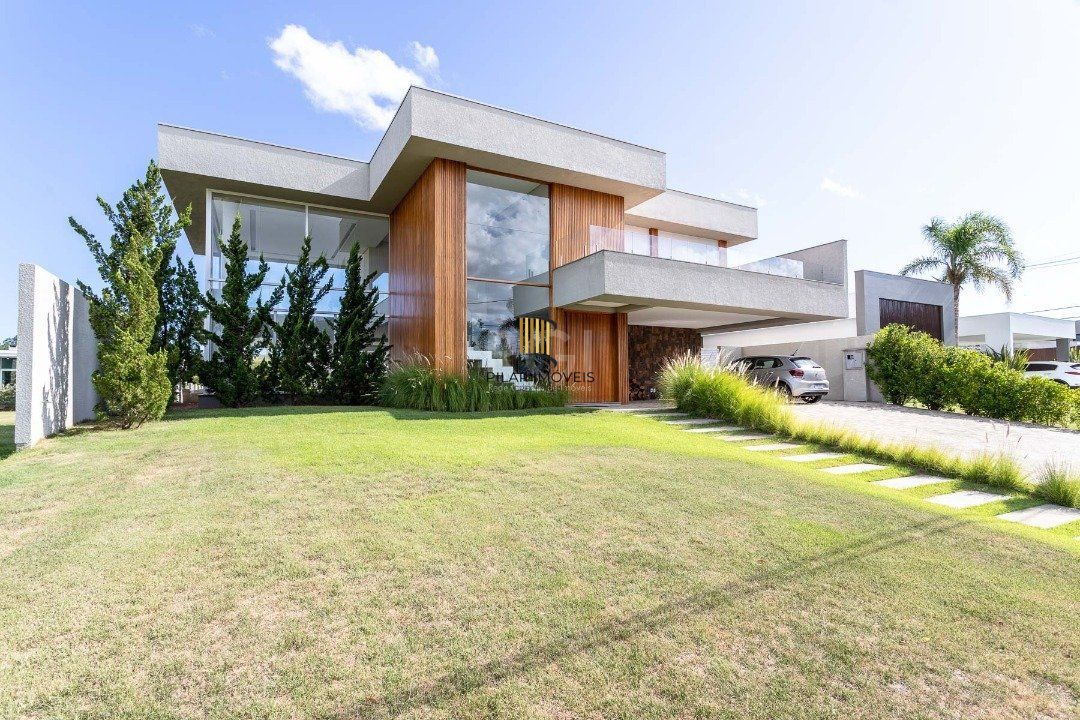 Casa Condominio para Venda - 380m², 3 dormitórios, sendo 3 suites, 6 vagas - Terra Ville