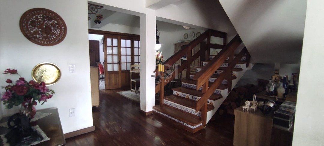 Casa para Venda - 250m², 3 dormitórios, sendo 1 suites, 2 vagas - Ipanema