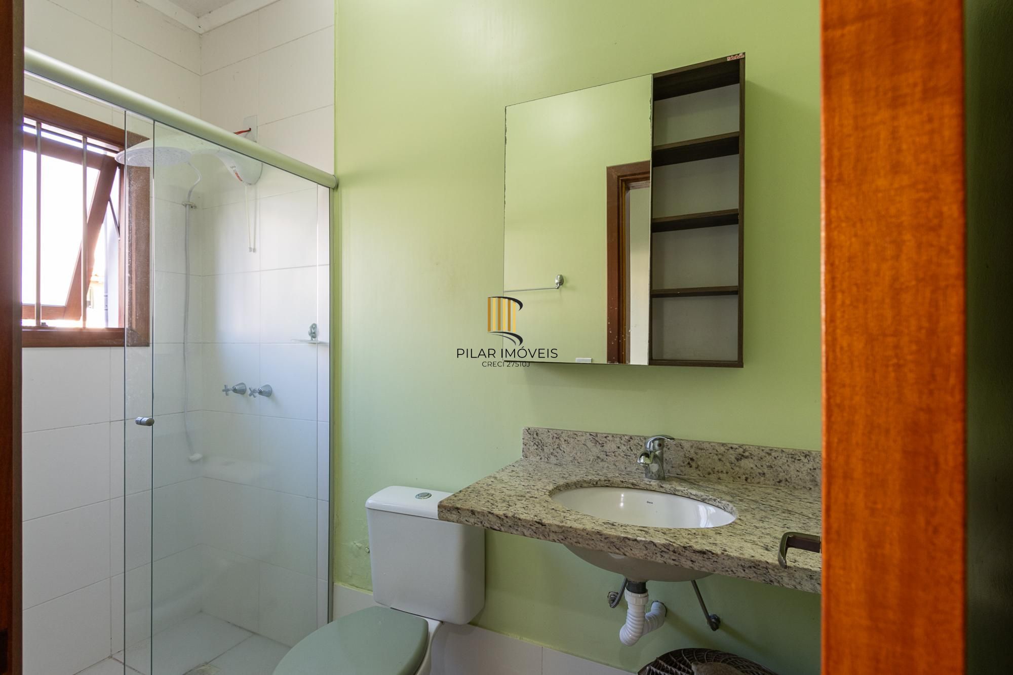 Casa para Venda - 135.78m², 3 dormitórios, sendo 3 suites, 1 vaga - Guarujá