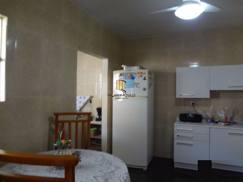 Casa para Venda - 170m², 3 dormitórios, sendo 1 suites, Camaquã