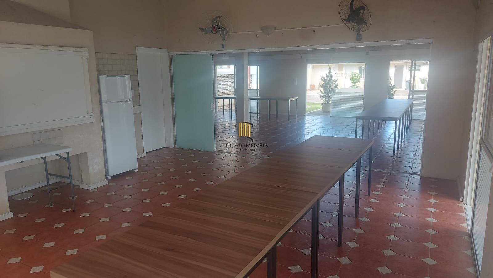 Oportunidade! Casa com 4 dormitórios no bairro Humaitá!!!