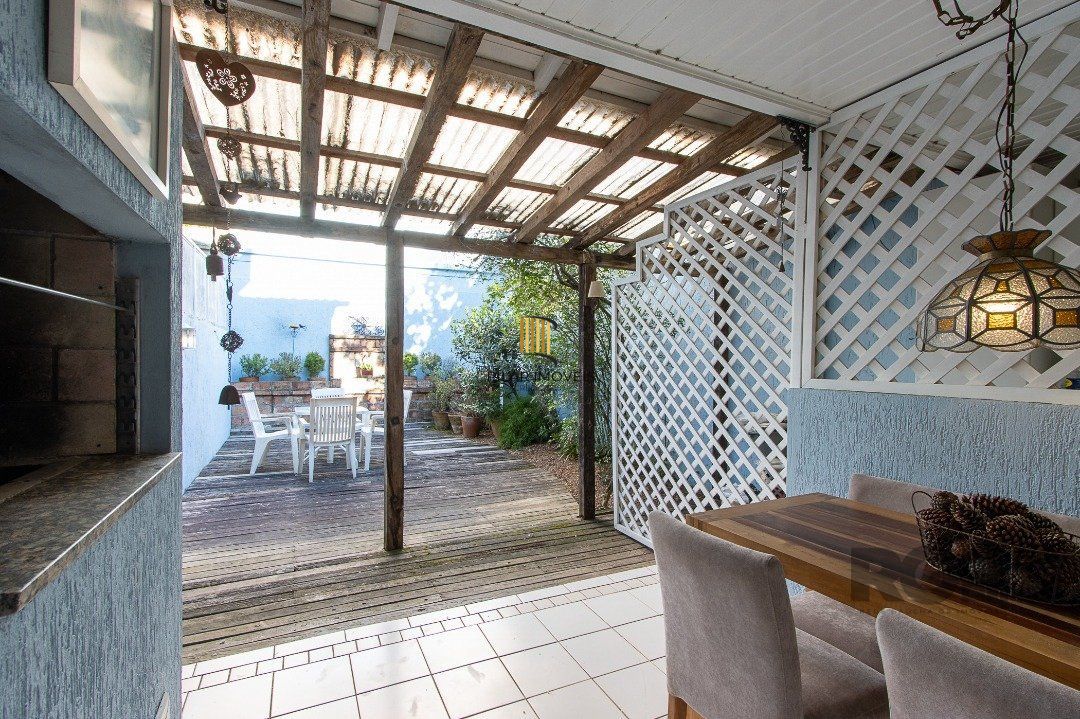 Casa 4 dormitórios no bairro Vila Conceição