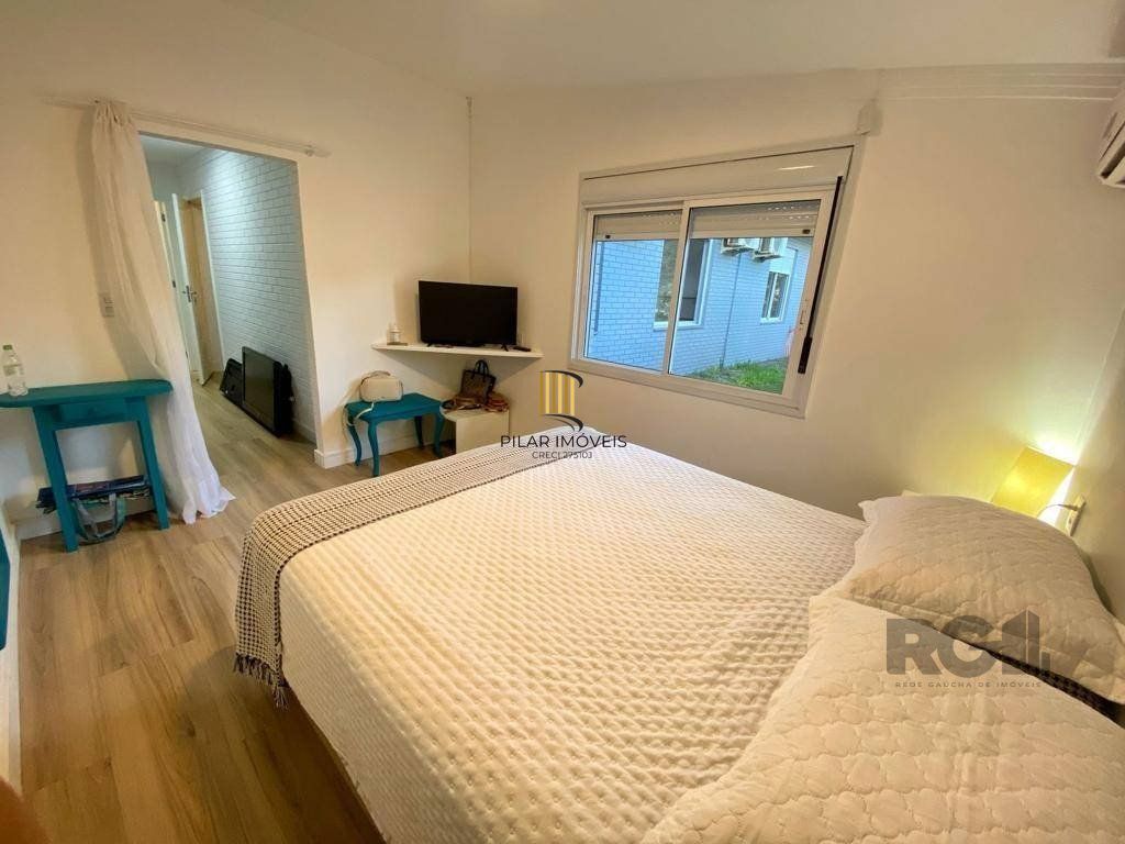 Casa 4 dormitórios no bairro Atlântida