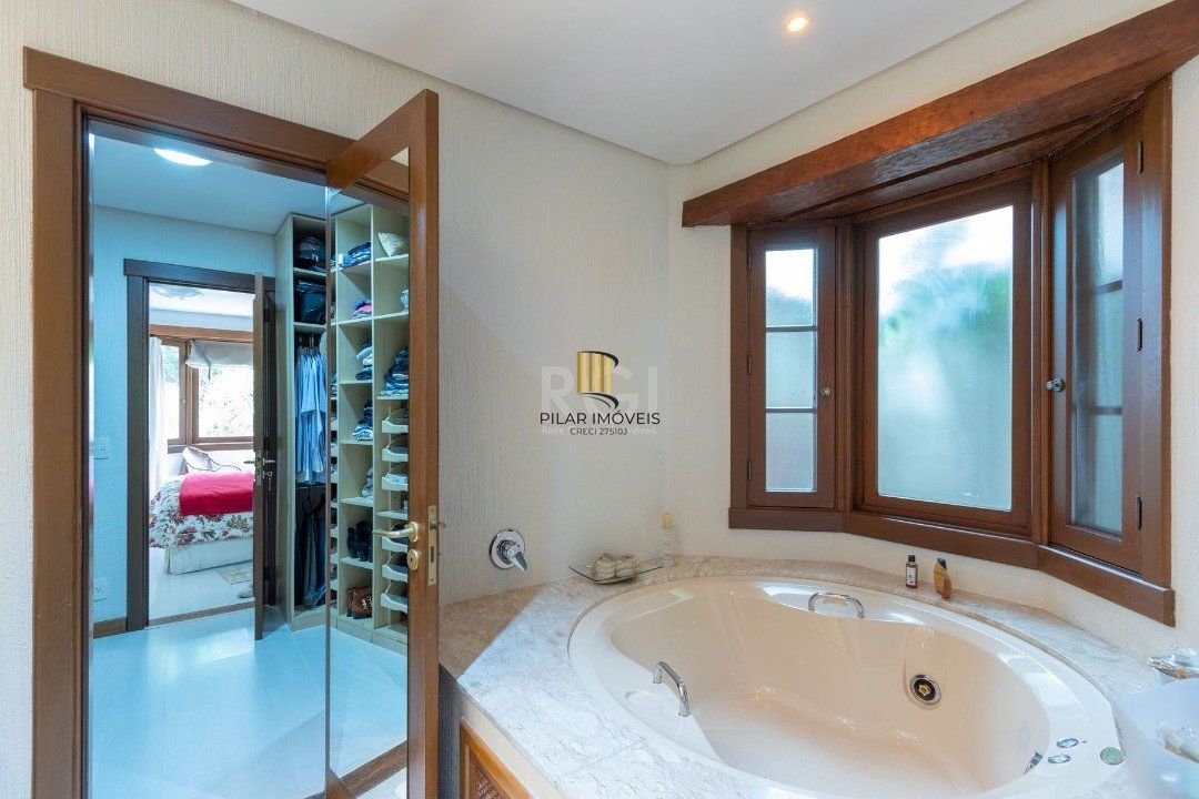 Casa Condominio para Venda - 352.91m², 4 dormitórios, sendo 4 suites, 4 vagas - Terra Ville