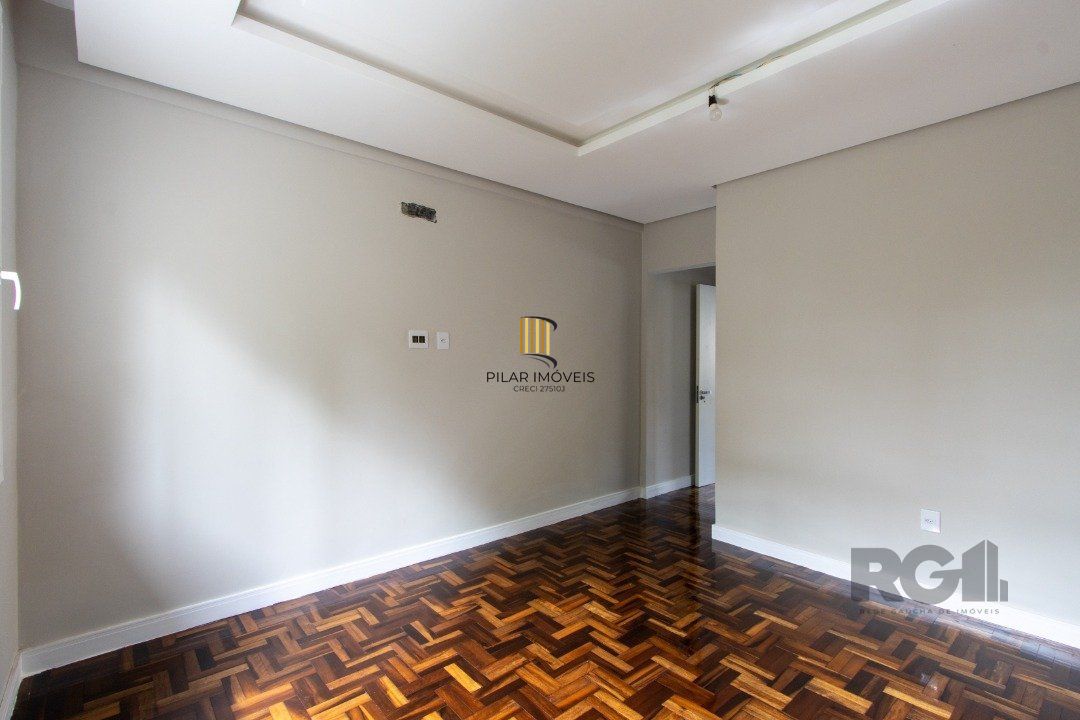 Casa | 3 quartos | 2 Suítes | 4 vagas cobertas | 260m2 Privativos | Bairro Santa Tereza