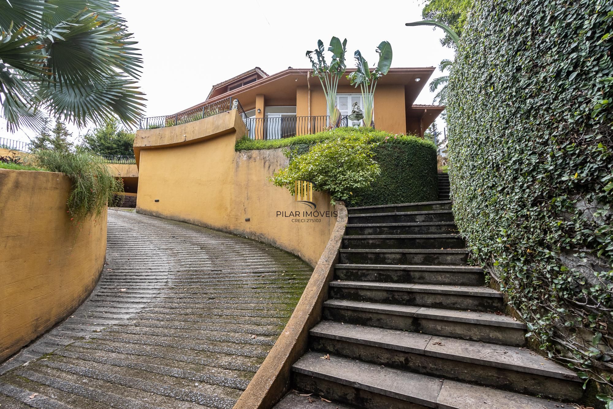 Casa 4 dormitórios no bairro Vila Conceição