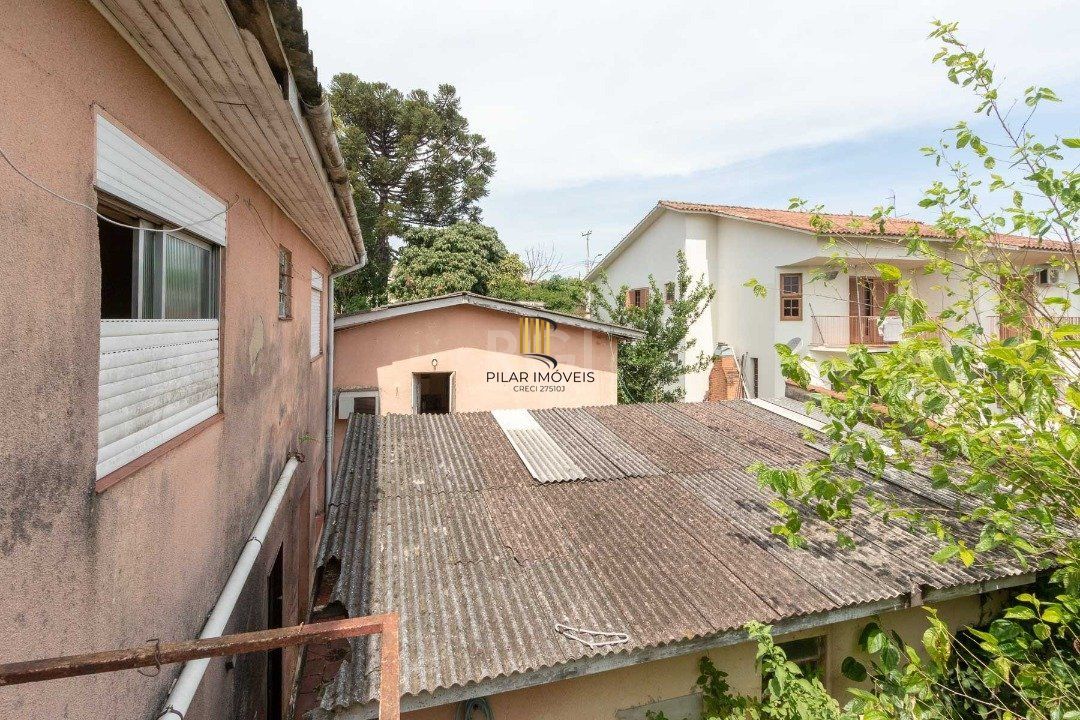 terreno com 605m², 11m de frente e 55m de frente a fundos.