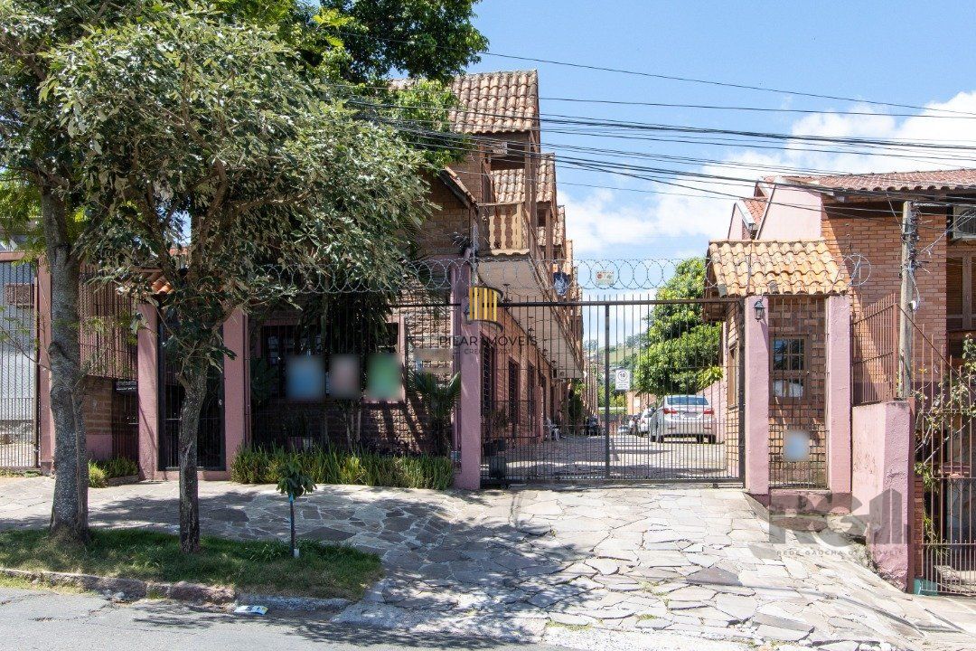 Casa em condomínio, 135m² privativos, 3 quartos, 2 vagas - Bairro Glória