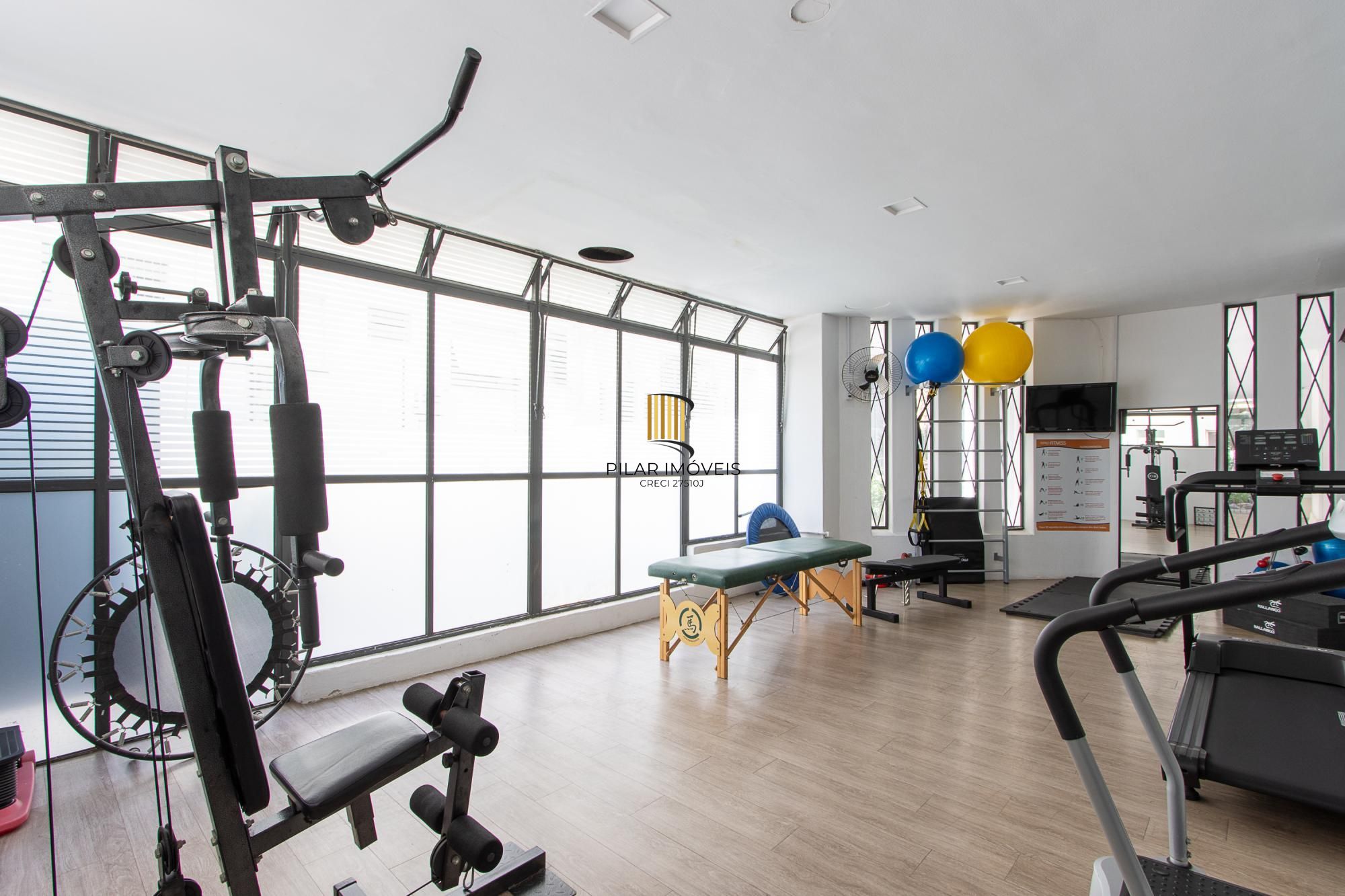 Apartamento 3 dormitorios com 168,65m2 privativos e uma vaga..