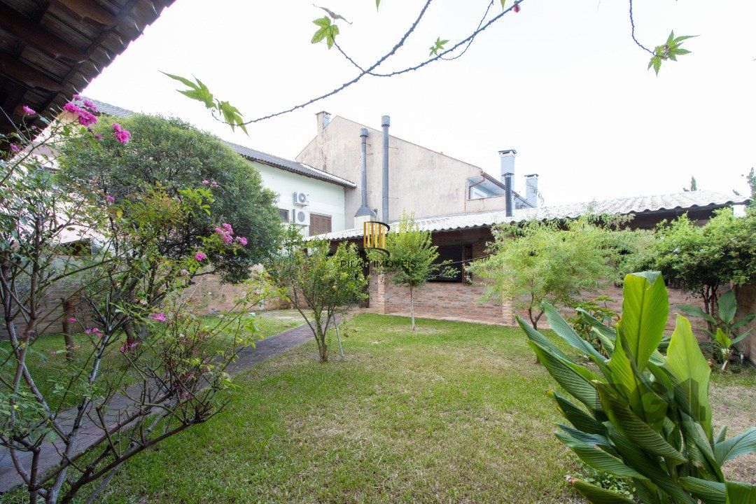 Casa para Venda - 267.81m², 3 dormitórios, sendo 1 suites, 4 vagas - Ipanema